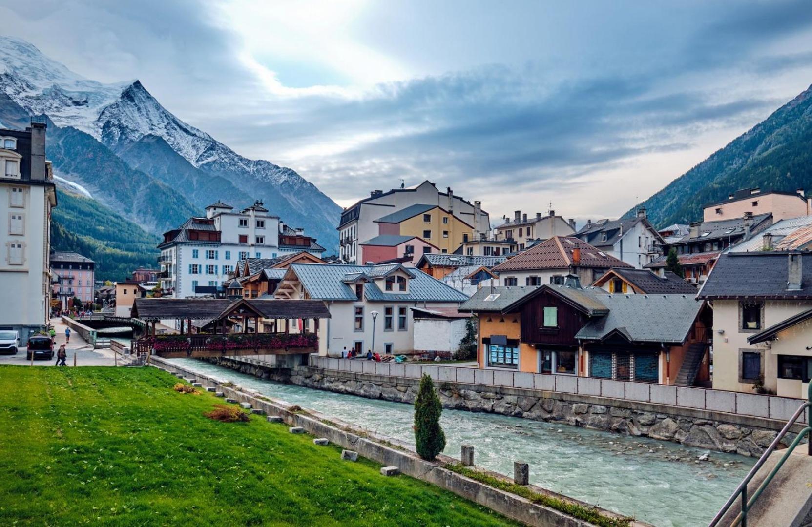 Apartment Midi Loft - A Central Chamonix Mountain Haven Exterior foto